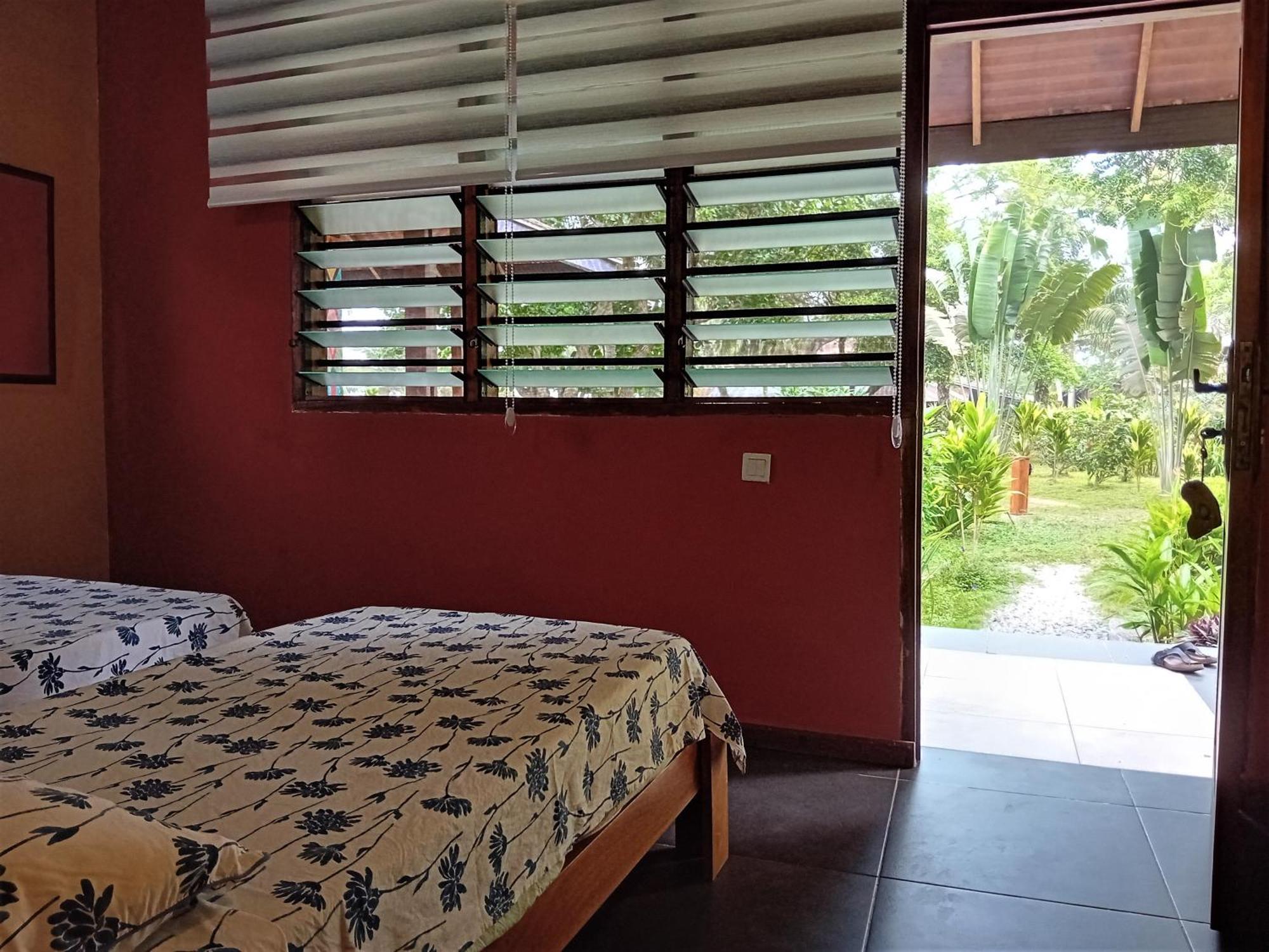 Ko-Sa Beach Resort Ltd Ampeni 外观 照片