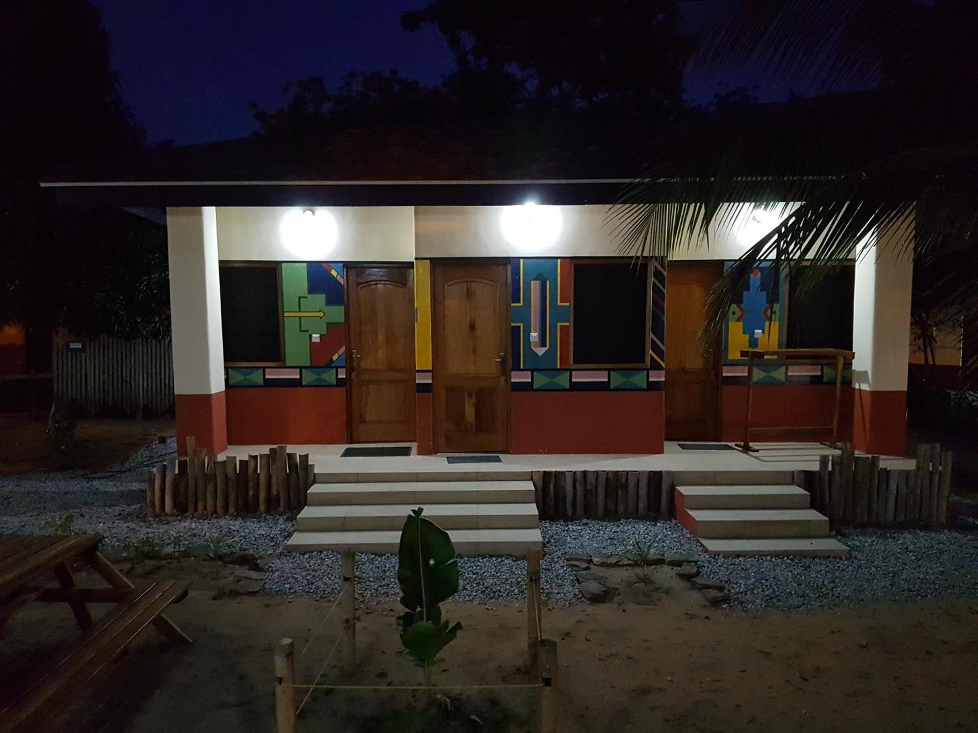 Ko-Sa Beach Resort Ltd Ampeni 外观 照片